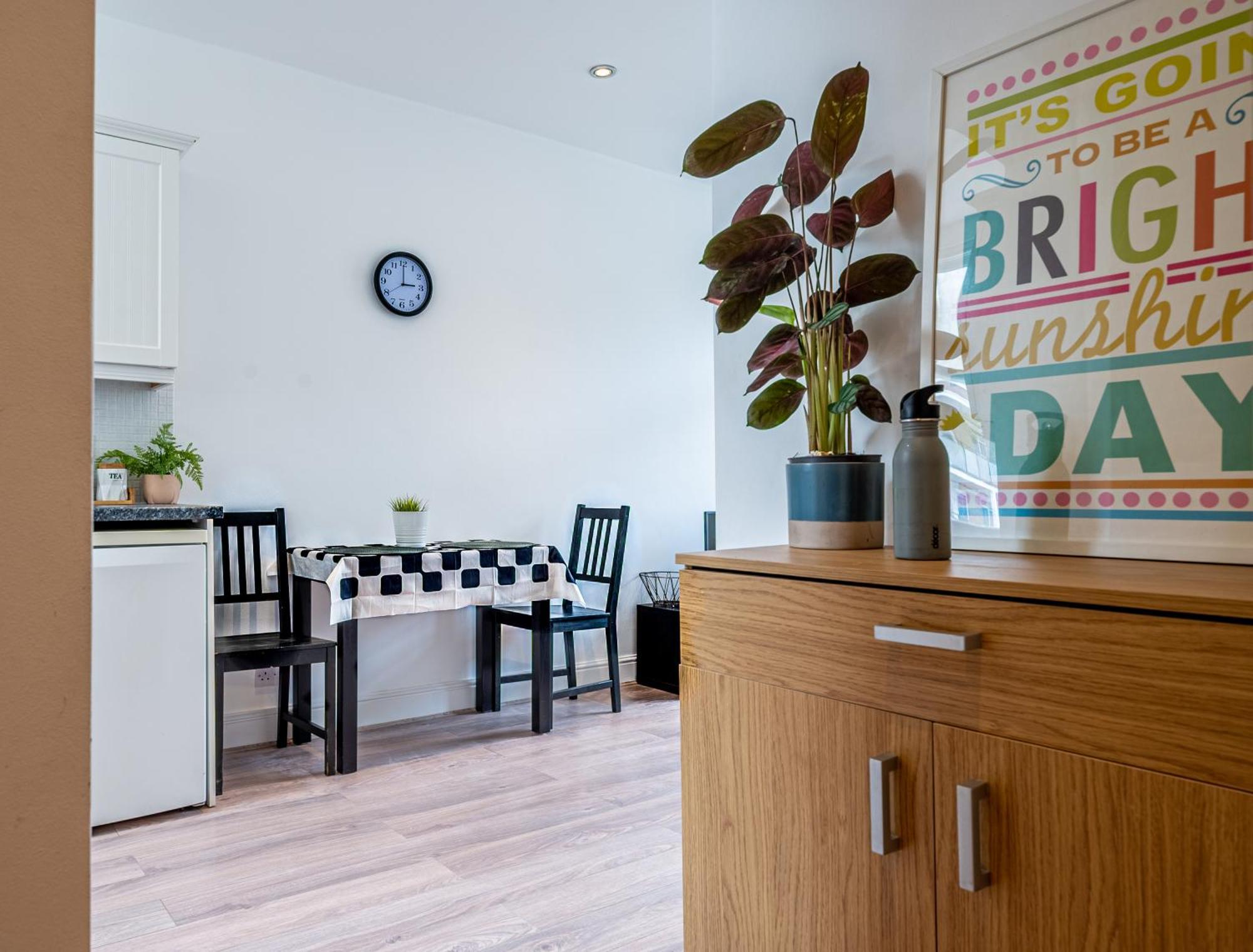 One-Bed Flat, Kensington, Bank Payment To The Host Within 24H From The Reservation Daire Londra Dış mekan fotoğraf