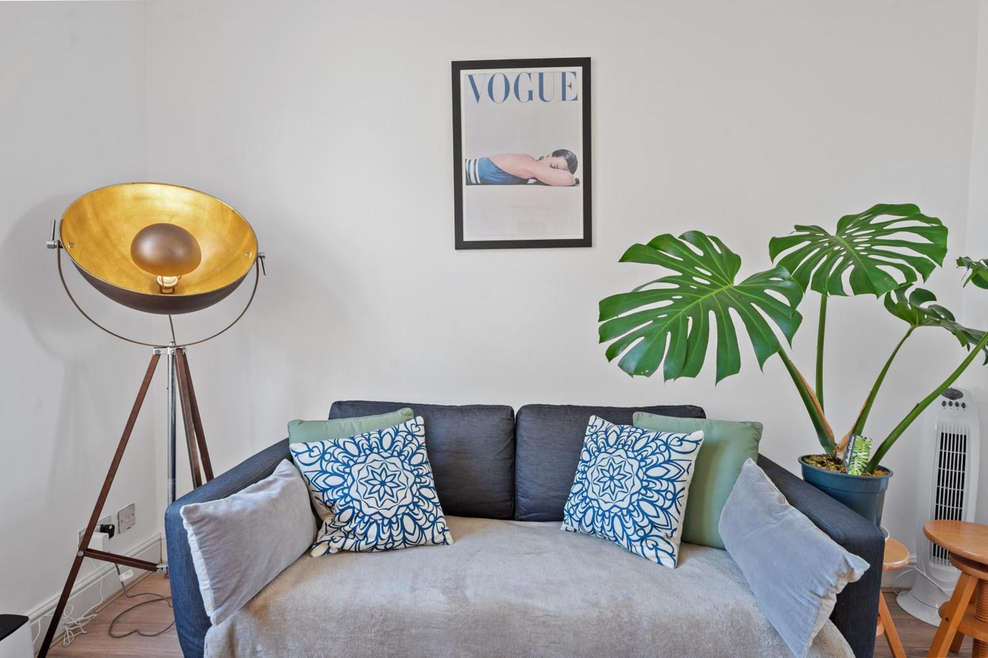 One-Bed Flat, Kensington, Bank Payment To The Host Within 24H From The Reservation Daire Londra Dış mekan fotoğraf