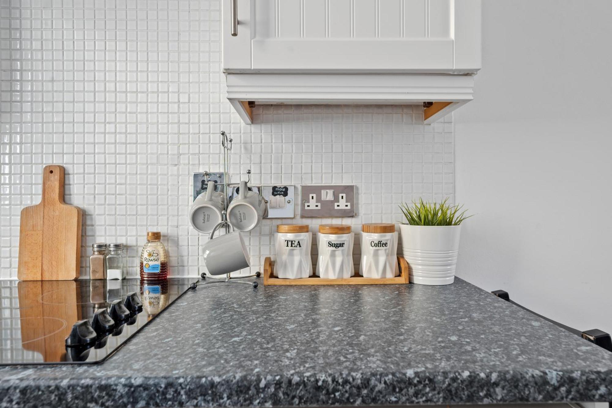 One-Bed Flat, Kensington, Bank Payment To The Host Within 24H From The Reservation Daire Londra Dış mekan fotoğraf